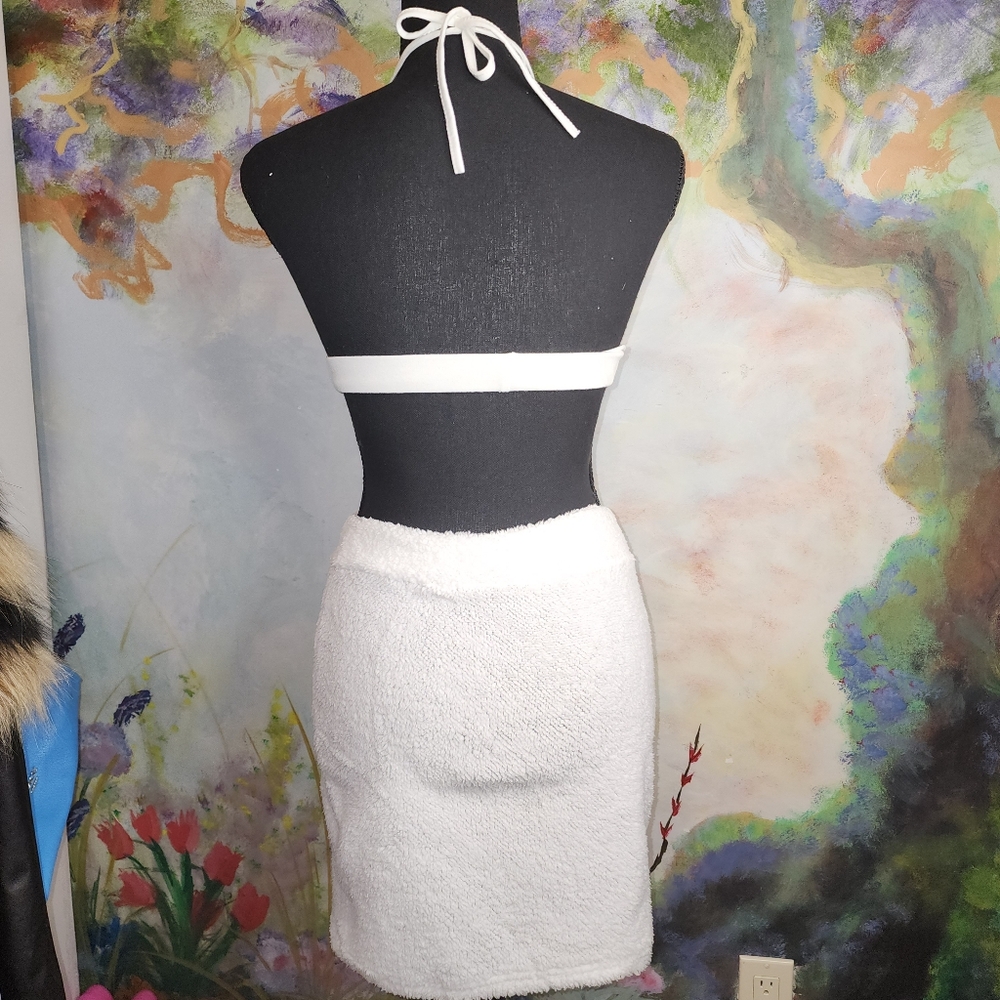 EUC White Terry Fuzzy Bikini Style Top with  Matching Mini Skirt - Picture 5 of 7